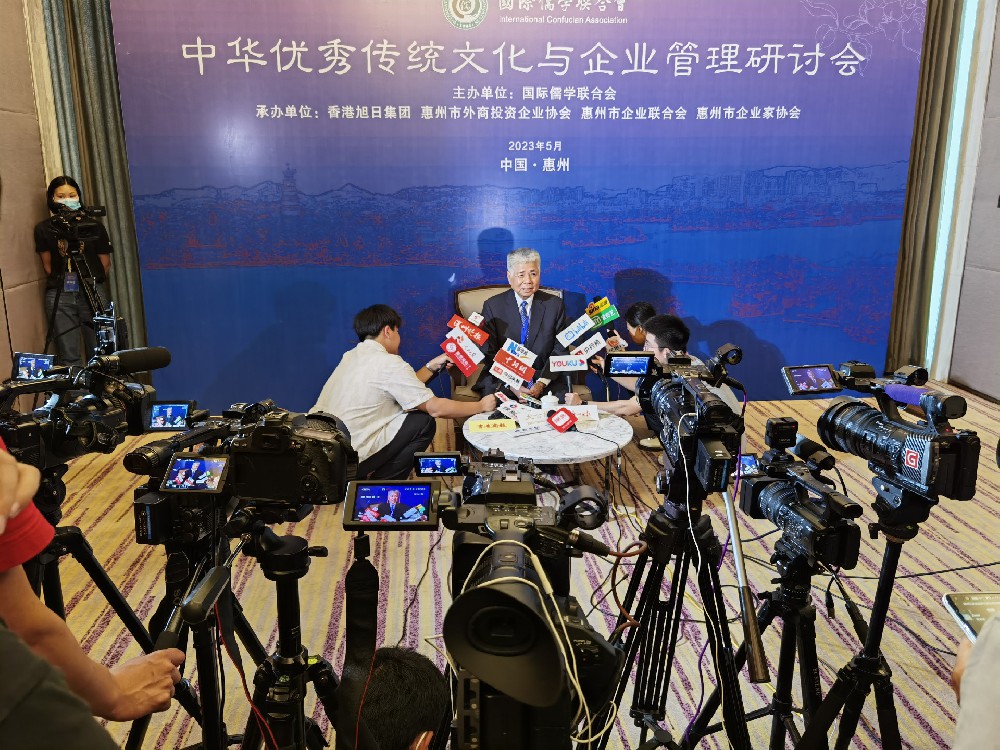 媒體管家：全國(guó)展會(huì)會(huì)議媒體直播分發(fā)平臺(tái)：企業(yè)參展的宣發(fā)新策略