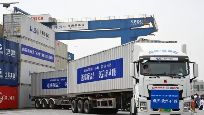 我國首條跨區(qū)域氫能重卡干線投運(yùn)